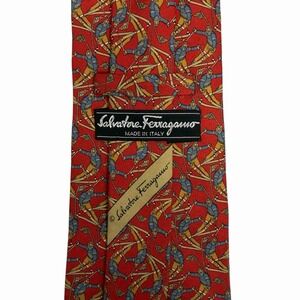Salvatore Ferragamo Men's Tie Skiing Red/Gold/Blue Silk 3.75" (W) x 59" (L) guc